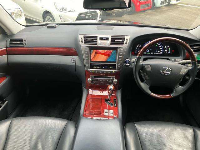 2011 Lexus LS Hybrid – thumbnail 2