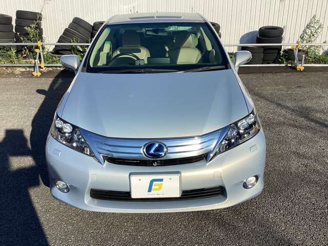 2009 Lexus HS – thumbnail 2