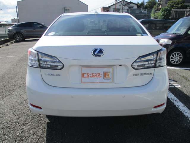 2011 Lexus HS – thumbnail 3
