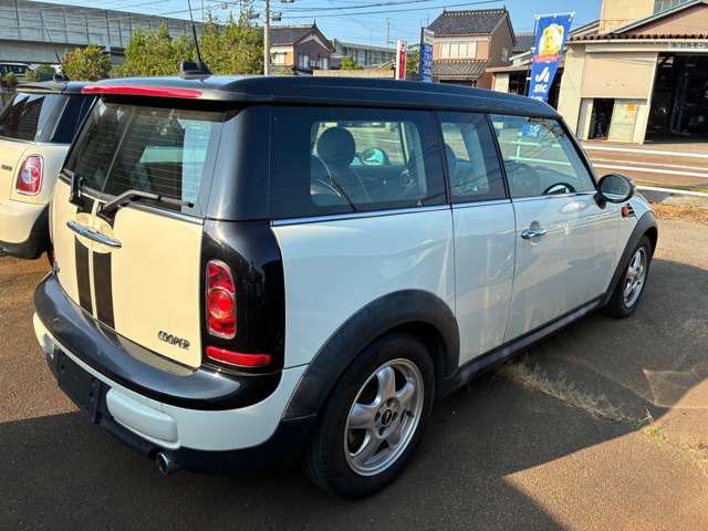 2011 MINI MINI Clubman – thumbnail 4