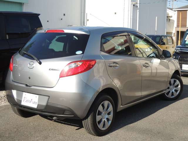 2011 Mazda Demio – thumbnail 2