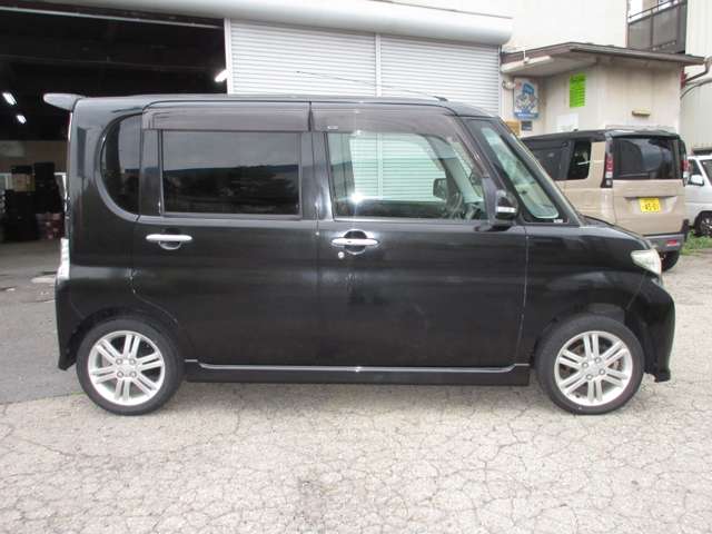 2011 Daihatsu Tanto – thumbnail 4