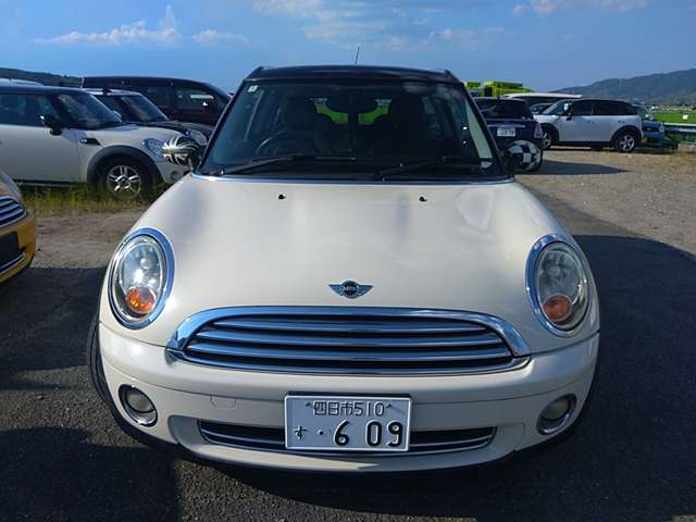 2010 MINI MINI Clubman – thumbnail 2