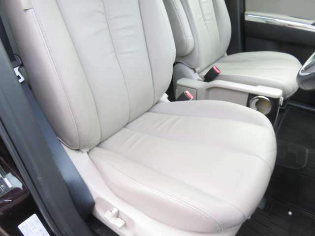 2011 Mazda MPV – thumbnail 3