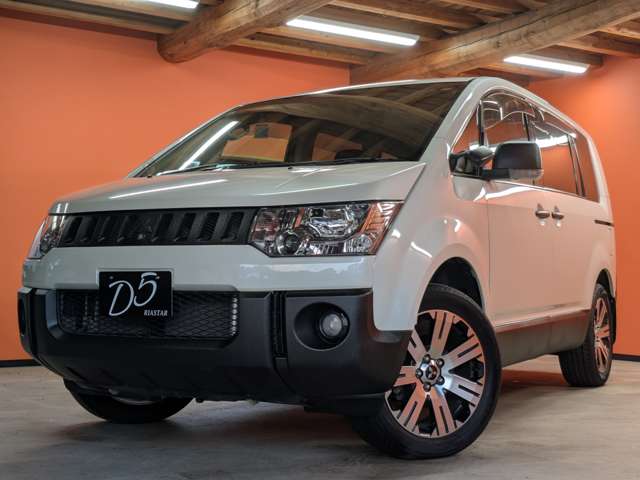 2008 Mitsubishi Delica D:5 – thumbnail 2