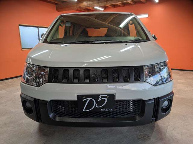 2008 Mitsubishi Delica D:5 – thumbnail 4