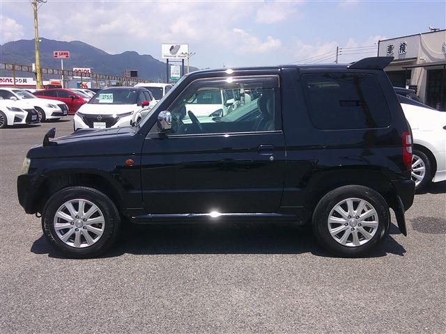 2011 Mitsubishi Pajero Mini – thumbnail 2