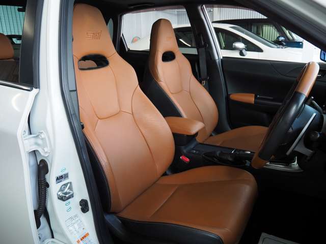 2011 Subaru Impreza STI – thumbnail 3