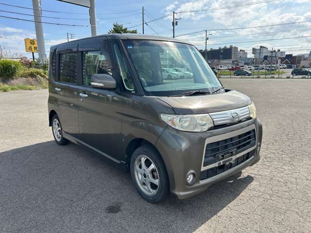 2011 Daihatsu Tanto – thumbnail 3