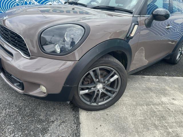 2011 MINI MINI Crossover – thumbnail 3