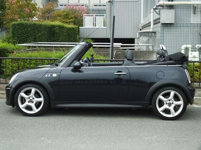 2006 MINI Mni Convertible – thumbnail 2