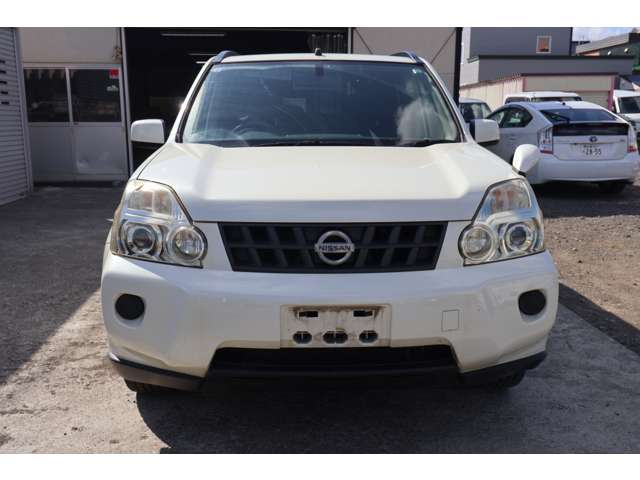 2009 Nissan X-Trail – thumbnail 2