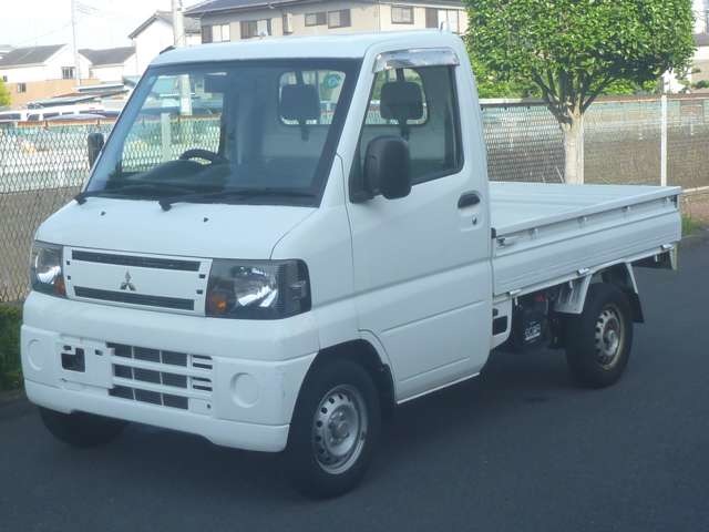 2011 Mitsubishi Minicab Truck