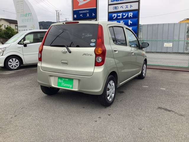 2010 Daihatsu Mira – thumbnail 2