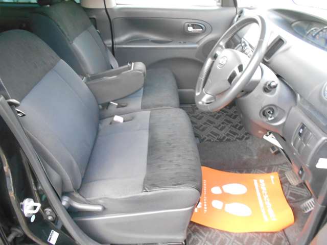 2011 Daihatsu Tanto – thumbnail 4