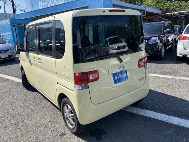 2008 Daihatsu Tanto – thumbnail 3