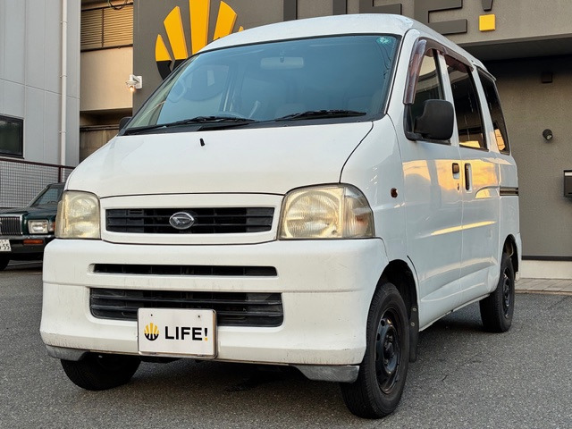 2004 Daihatsu Hijet Cargo – thumbnail 3