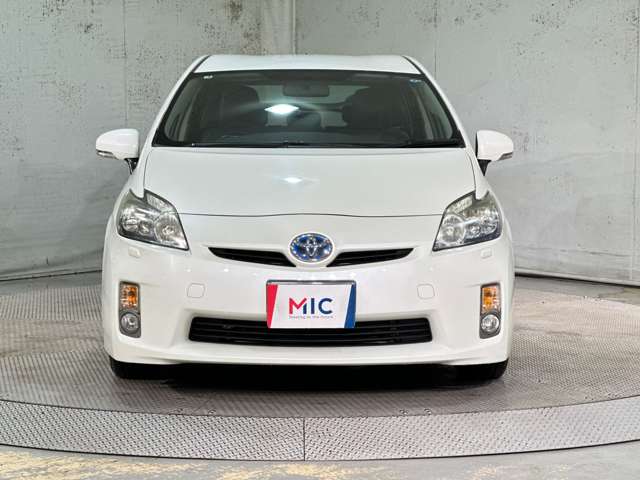 2011 Toyota Prius – thumbnail 3