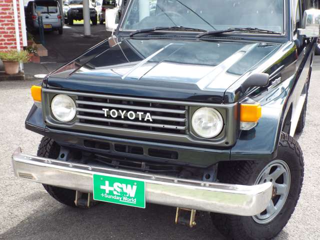 1997 Toyota Land Cruiser 70 – thumbnail 3