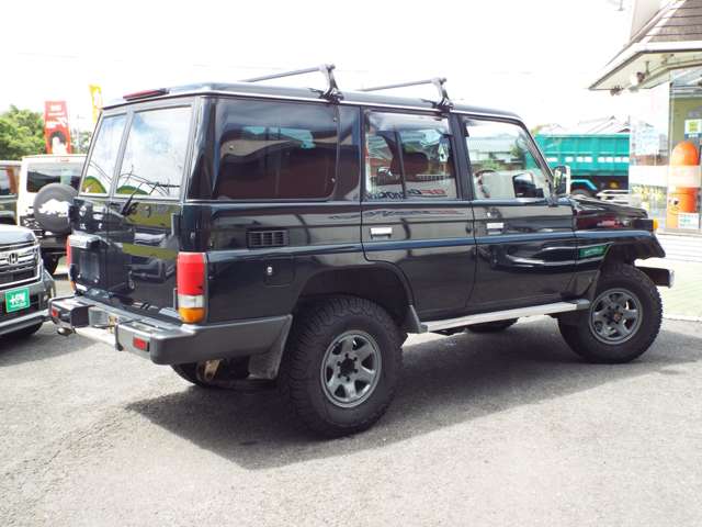 1997 Toyota Land Cruiser 70 – thumbnail 4