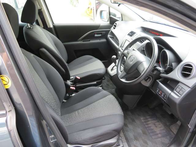 2011 Mazda Premacy – thumbnail 2