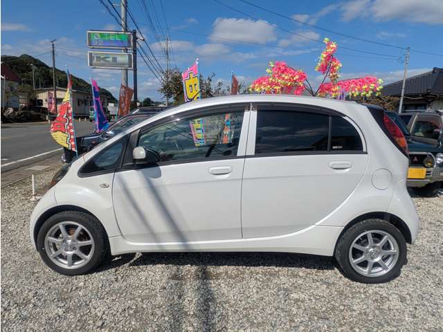 2007 Mitsubishi i – thumbnail 3