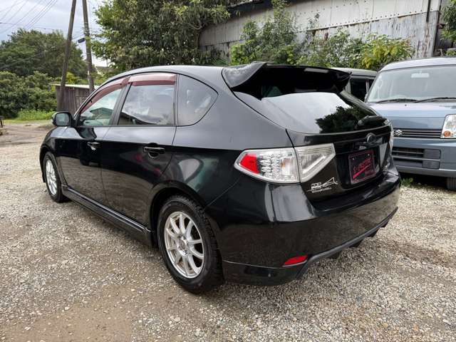2011 Subaru Impreza Hatchback – thumbnail 4