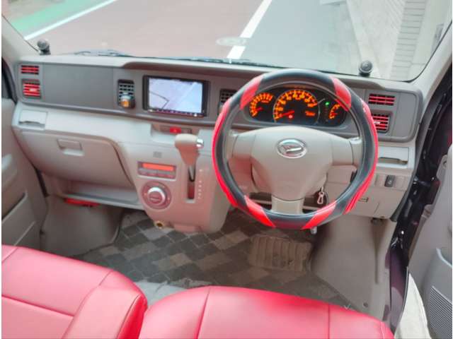 2011 Daihatsu Atrai Wagon – thumbnail 3