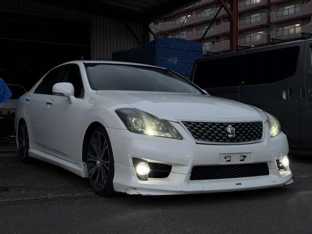 2010 Toyota Crown Athlete – thumbnail 4