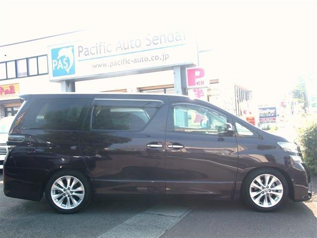 2011 Toyota Vellfire – thumbnail 4