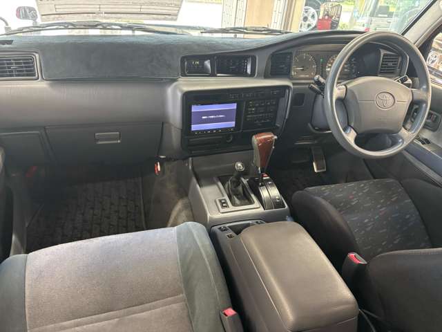 1996 Toyota Land Cruiser 80 – thumbnail 2