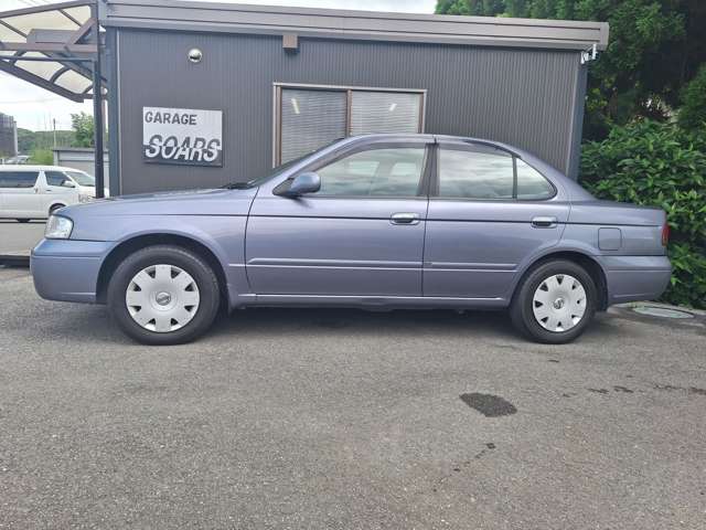 2004 Nissan Sunny – thumbnail 3