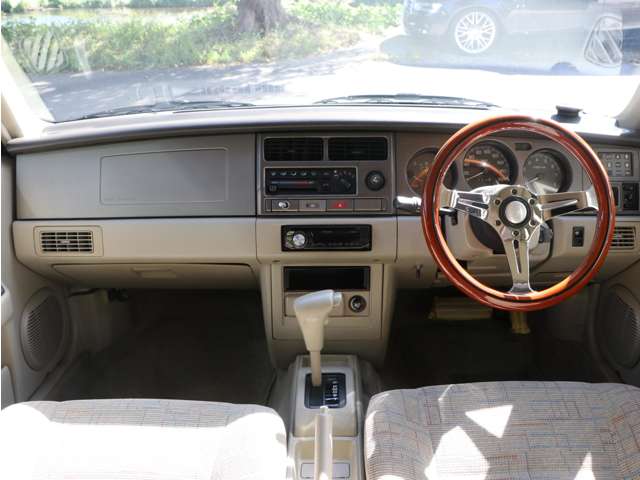 1999 Nissan Rasheen – thumbnail 2