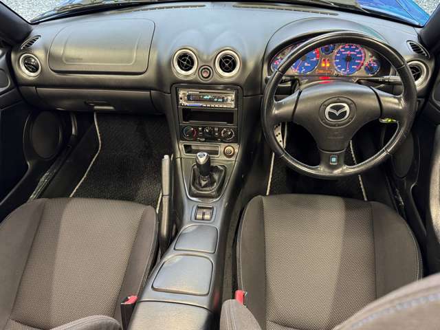 2001 Mazda Roadster – thumbnail 3