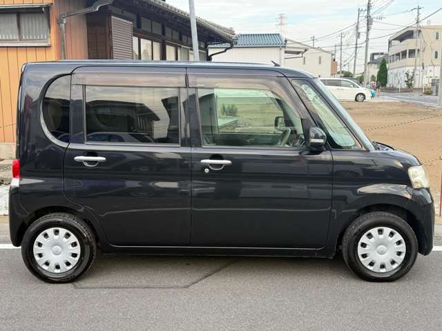 2010 Daihatsu Tanto – thumbnail 4