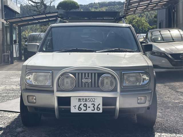 2000 Nissan Rasheen – thumbnail 2