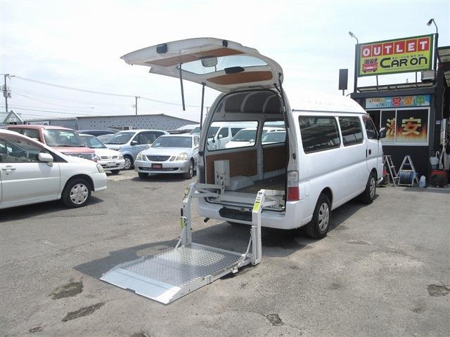 2011 Nissan Caravan – thumbnail 4