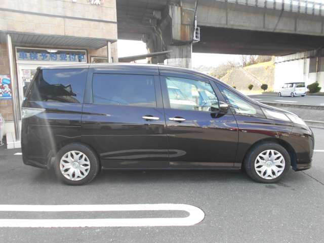 2011 Mazda Biante – thumbnail 4