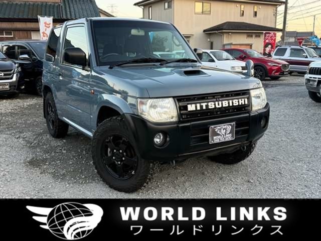 2009 Mitsubishi Pajero Mini