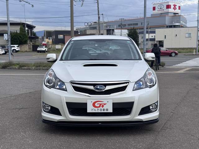 2011 Subaru Legacy Touring Wagon – thumbnail 3