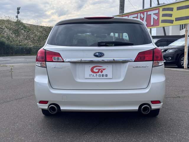 2011 Subaru Legacy Touring Wagon – thumbnail 4