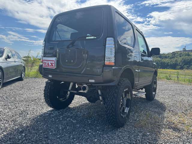 2011 Suzuki Jimny – thumbnail 4