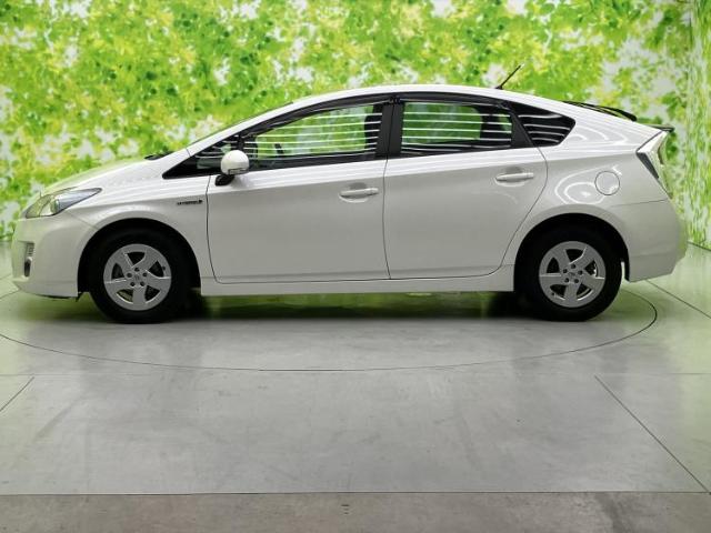 2011 Toyota Prius – thumbnail 4