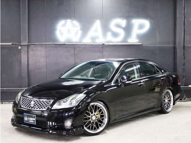 2011 Toyota Crown Athlete – thumbnail 4