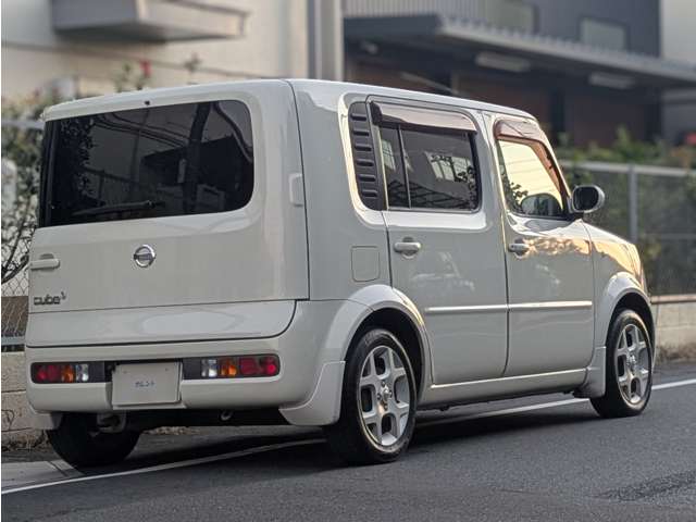 2004 Nissan Cube Cubic – thumbnail 2