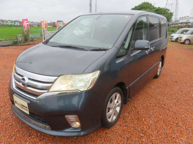 2011 Nissan Serena – thumbnail 3