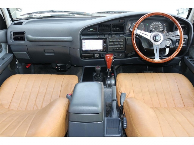 1992 Toyota Land Cruiser 80 – thumbnail 2