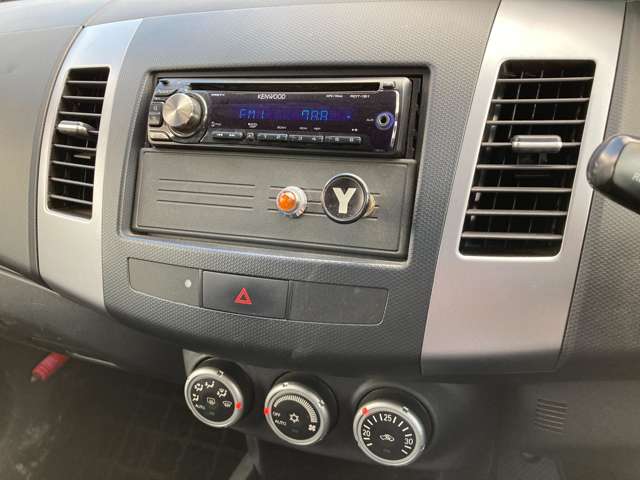 2010 Mitsubishi Outlander – thumbnail 4