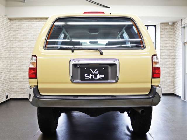 1998 Toyota Hilux Surf – thumbnail 3