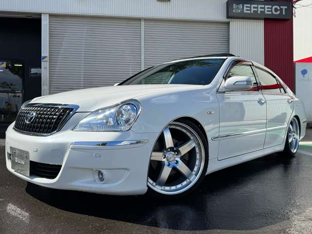 2008 Toyota Crown Majesta – thumbnail 3